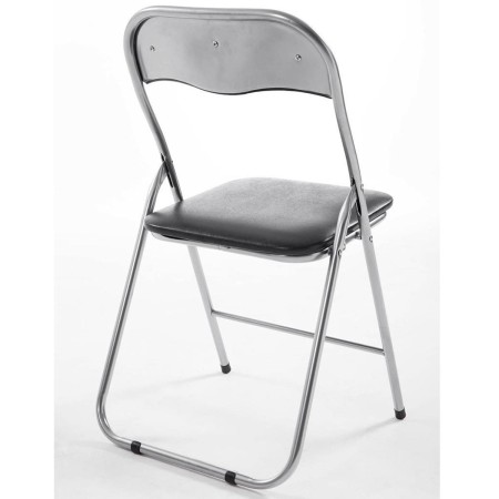 Silla Plegable VINSON. Muy práctica y funcional con estructura metálica gris y tapizada en piel color negro