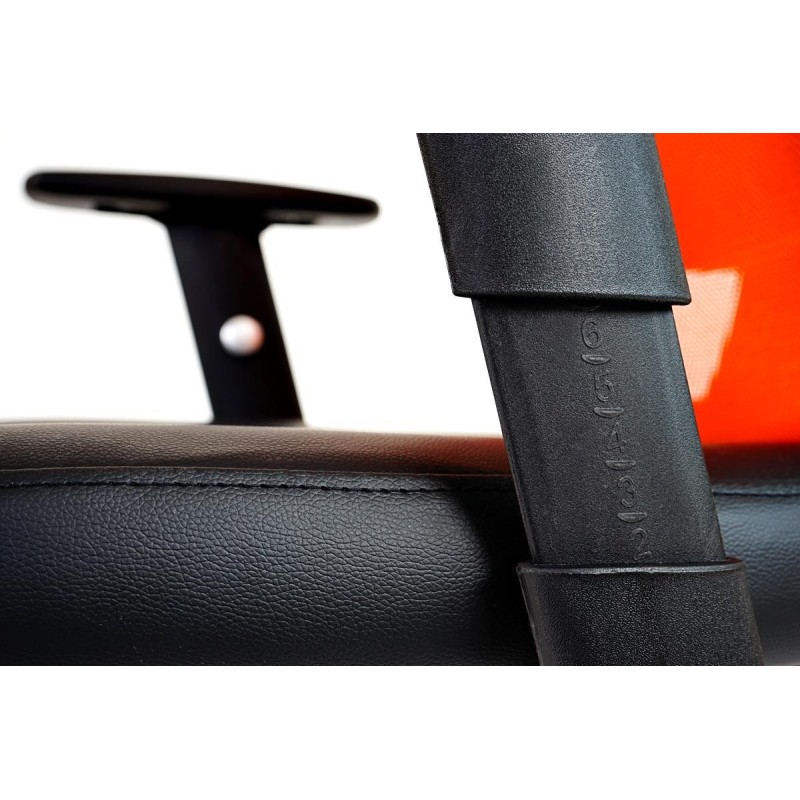 Silla Ergonómica ZELIA, soporte lumbar acolchado, base de metal, en negro