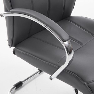 Silla de Confidente BORAU, estructura metálica, en Piel color negro