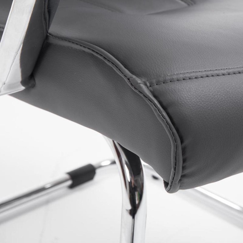 Silla de Confidente BORAU, estructura metálica, en Piel color negro