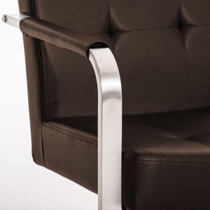 Silla de confidente MORGAL PIEL, de exclusivo y moderno diseño con estructura en acero inoxidable y tapizada en piel negra