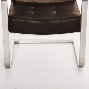 Silla de confidente MORGAL PIEL, de exclusivo y moderno diseño con estructura en acero inoxidable y tapizada en piel negra