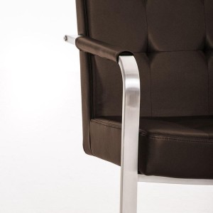 Silla de confidente MORGAL PIEL, de exclusivo y moderno diseño con estructura en acero inoxidable y tapizada en piel negra