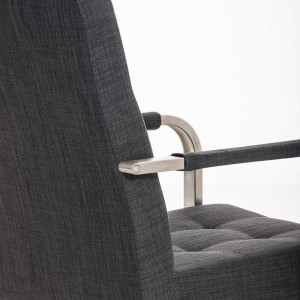 Silla de confidente MORGAL TELA, de exclusivo y moderno diseño con estructura en acero inoxidable y tapizada en tela gris clara