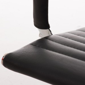 Silla de confidente ergonómica CAMERON en piel natural color negro