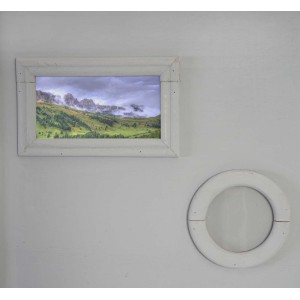 Biombo BROR, 170x160x2cm, estructura de madera con espacios para colocar fotografías