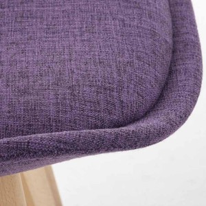 Silla de Diseño / Confidente BOSFORO, exclusivo diseño con patas claras en tela color negro