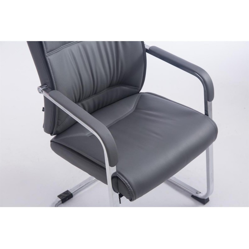 Silla de confidente MAEL, gran acolchado en piel color negro