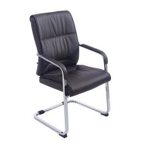 Silla de confidente MAEL, gran acolchado en piel color negro