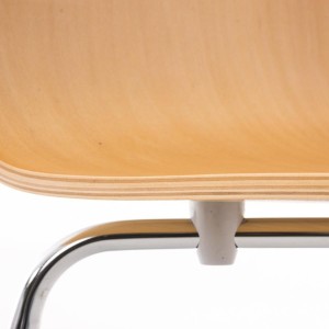 Silla de Confidente PERE, en madera color negro