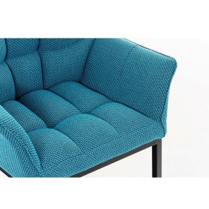 Silla de confidente OCTAVIO TELA, estructura en negro y tapizado en blanco