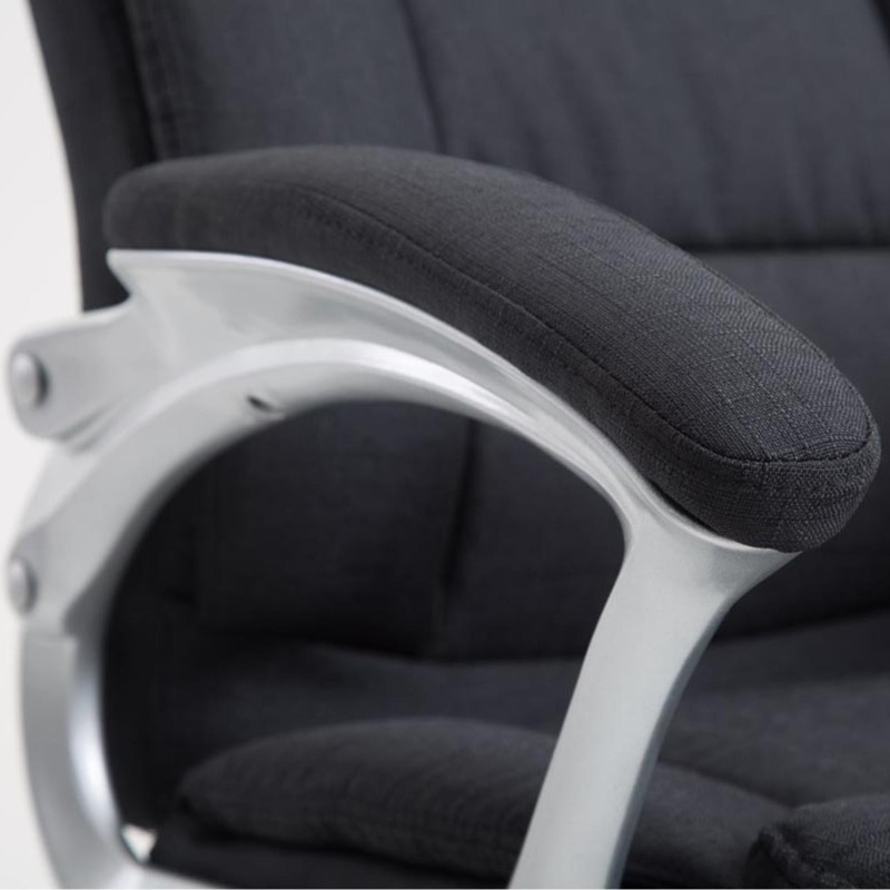 Sillón de oficina BALTIMORE TELA, en color negro