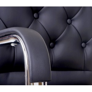 Silla de Oficina POLAK estilo Chester con Capitoné, Gran Acolchado, en Piel Negra