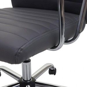 Sillón ARUCAS acolchado en piel, negro, estructura metálica