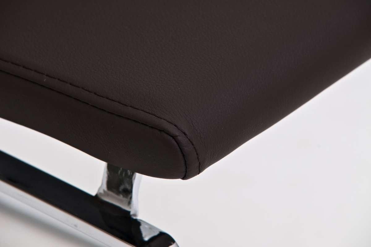 Silla de Confidente VILLANOVA, diseño único, estructura metálica y tapizado en Piel color Negro