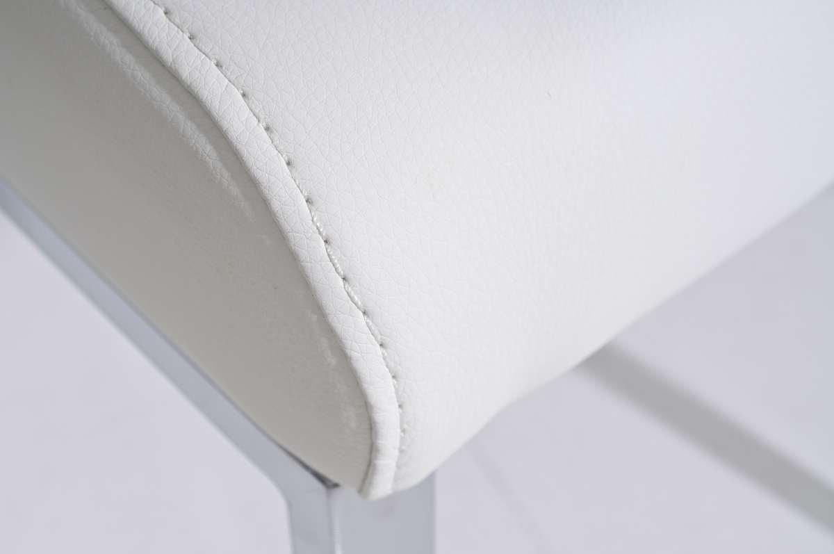 Silla de Confidente CARLO, muy robusta y resistente, gran acolchado, tapizada en Piel color Negro