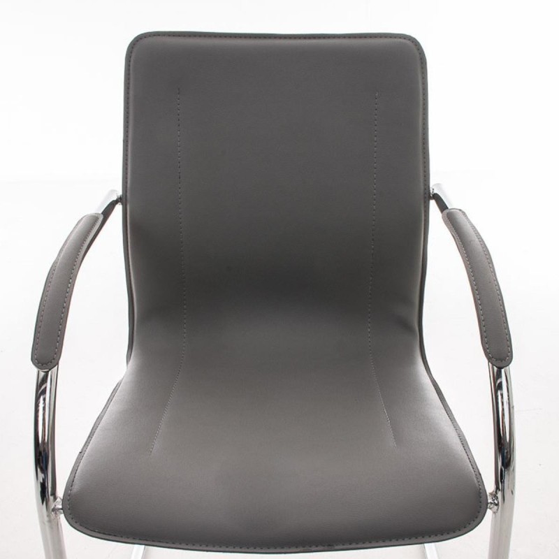 Sillas de confidente FLAP, estructura metálica y elegante diseño en piel color negro