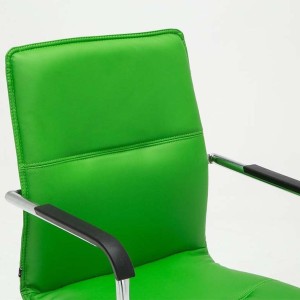 Silla de confidente GOLIAT, estructura metálica, gran acolchado y elegante diseño en piel color negro
