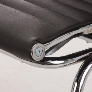 Silla de confidente ergonómica CAMERON en piel natural color negro