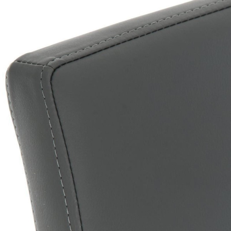 Silla de confidente OWEN. Exclusivo y moderno diseño con estructura en acero inoxidable y tapizada en piel negra