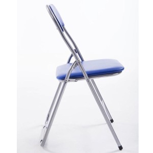Silla Plegable VINSON. Muy práctica y funcional con estructura metálica negra y tapizada en piel color negro