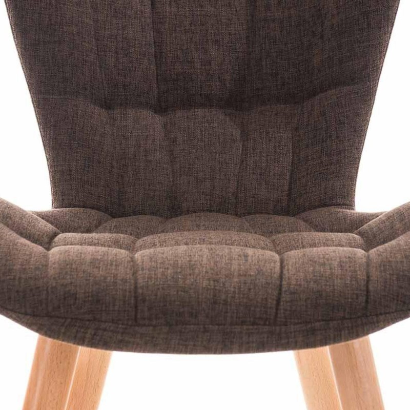 Silla de confidente ELGAR, precioso diseño con patas en madera. Gran acolchado con tapizado en capitoné en tela color negro