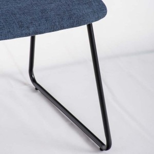 Silla de Confidente FRANCESC, estructura metálica, en tela color negro
