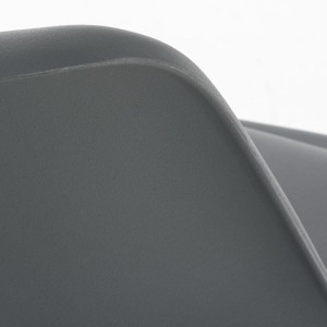 Silla de Diseño / Confidente BOSFORO, exclusivo diseño con patas oscuras en piel color negro