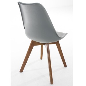 Silla de Diseño / Confidente BOSFORO, exclusivo diseño con patas en nogal en piel color negro
