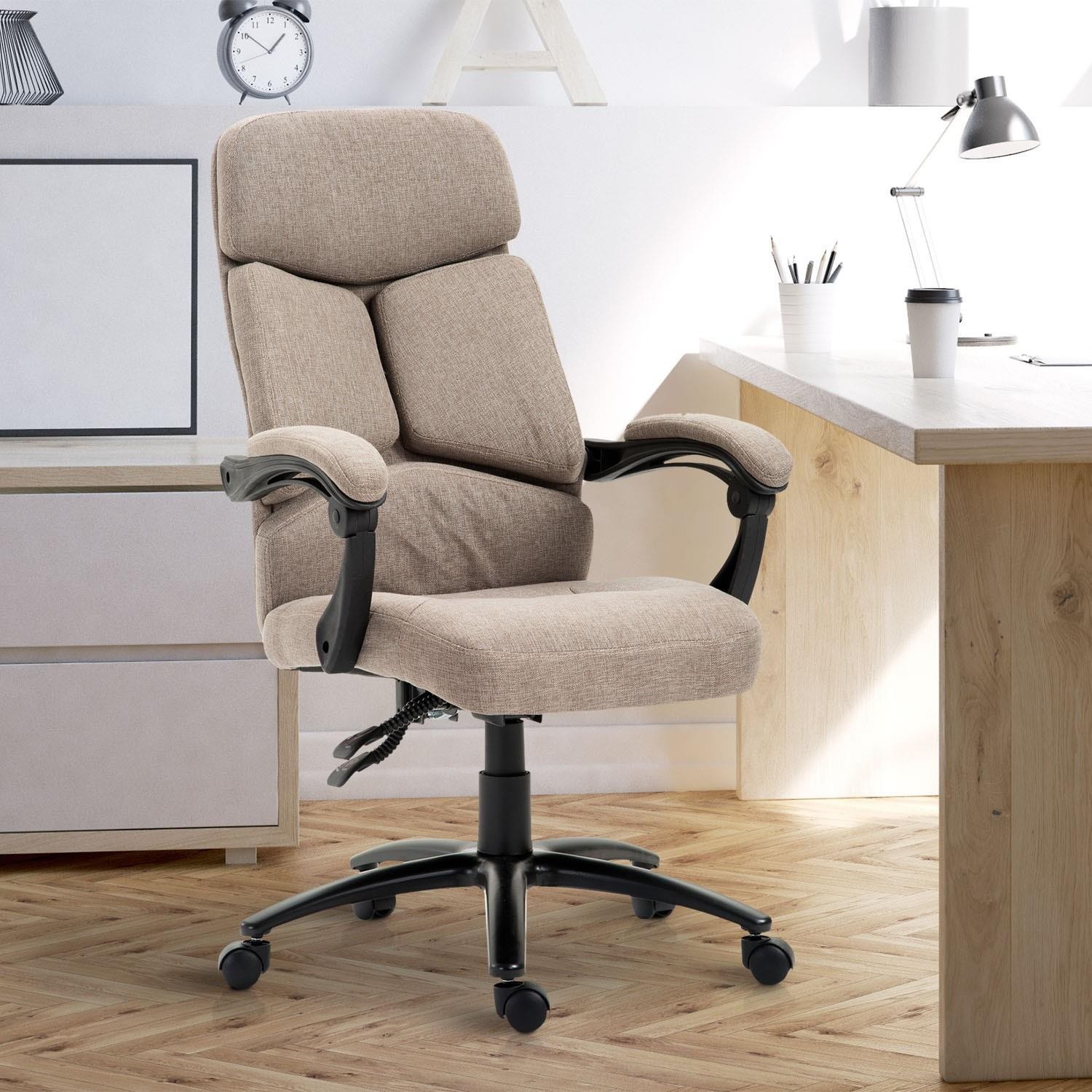 Sillón de Oficina JACKO, Reclinable hasta 135º, Grueso Acolchado, en Tela color Marrón Claro