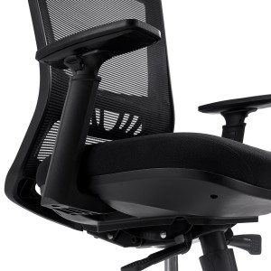 Silla de Oficina MAGNUM, soporte lumbar, en negro