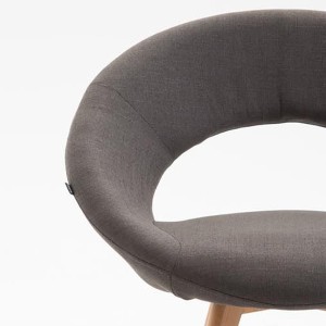 Silla de Confidente BACH, en Madera color Haya y Tela Negra