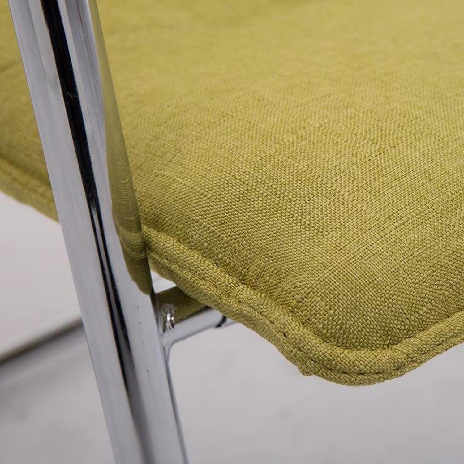 Lote de 2 Sillas de Confidente GOLIAT TELA, Estructura Metálica, Gran Acolchado y Elegante Diseño, color Crema