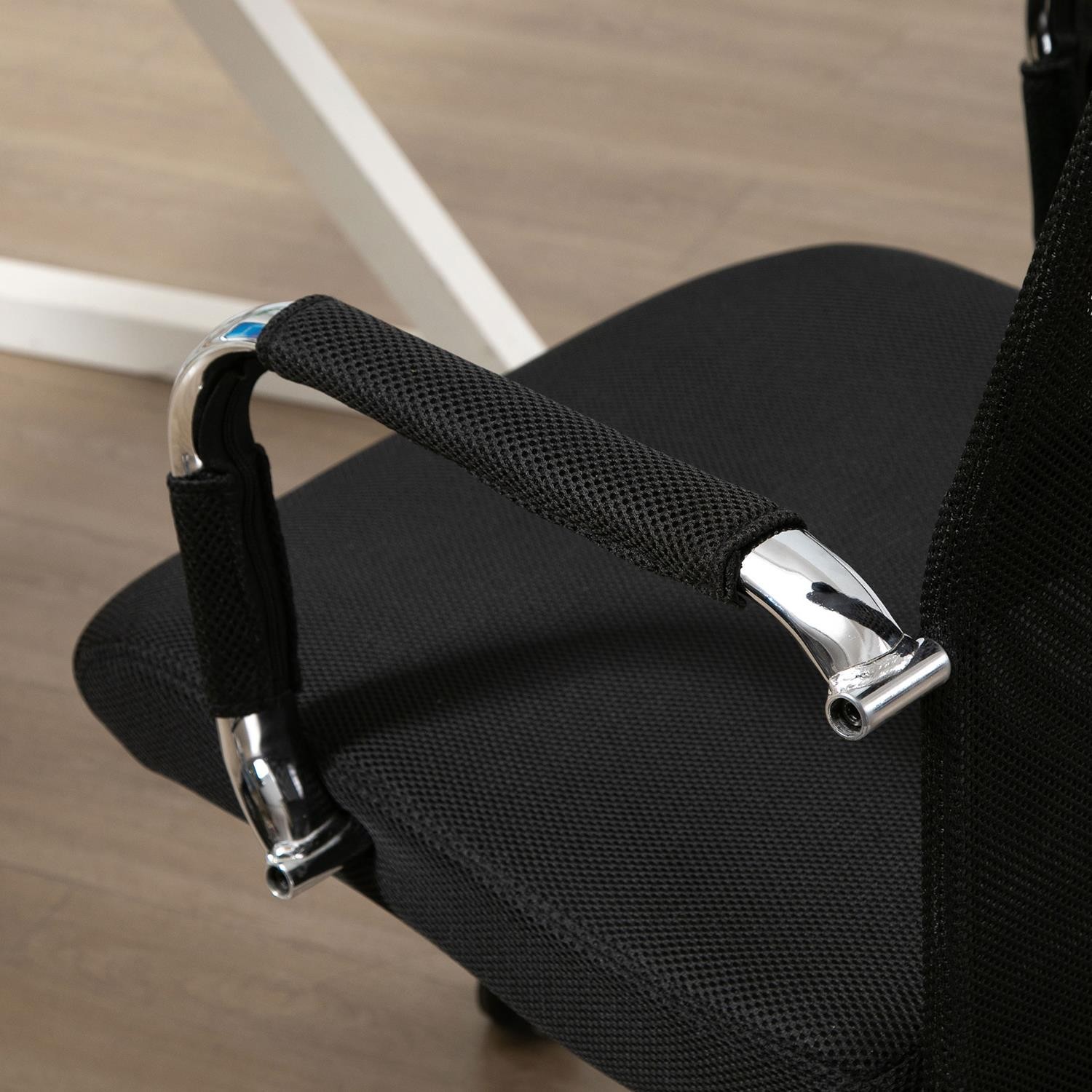 Silla de Oficina SERRA, Asiento Acolchado, Malla Transpirable, color Negro