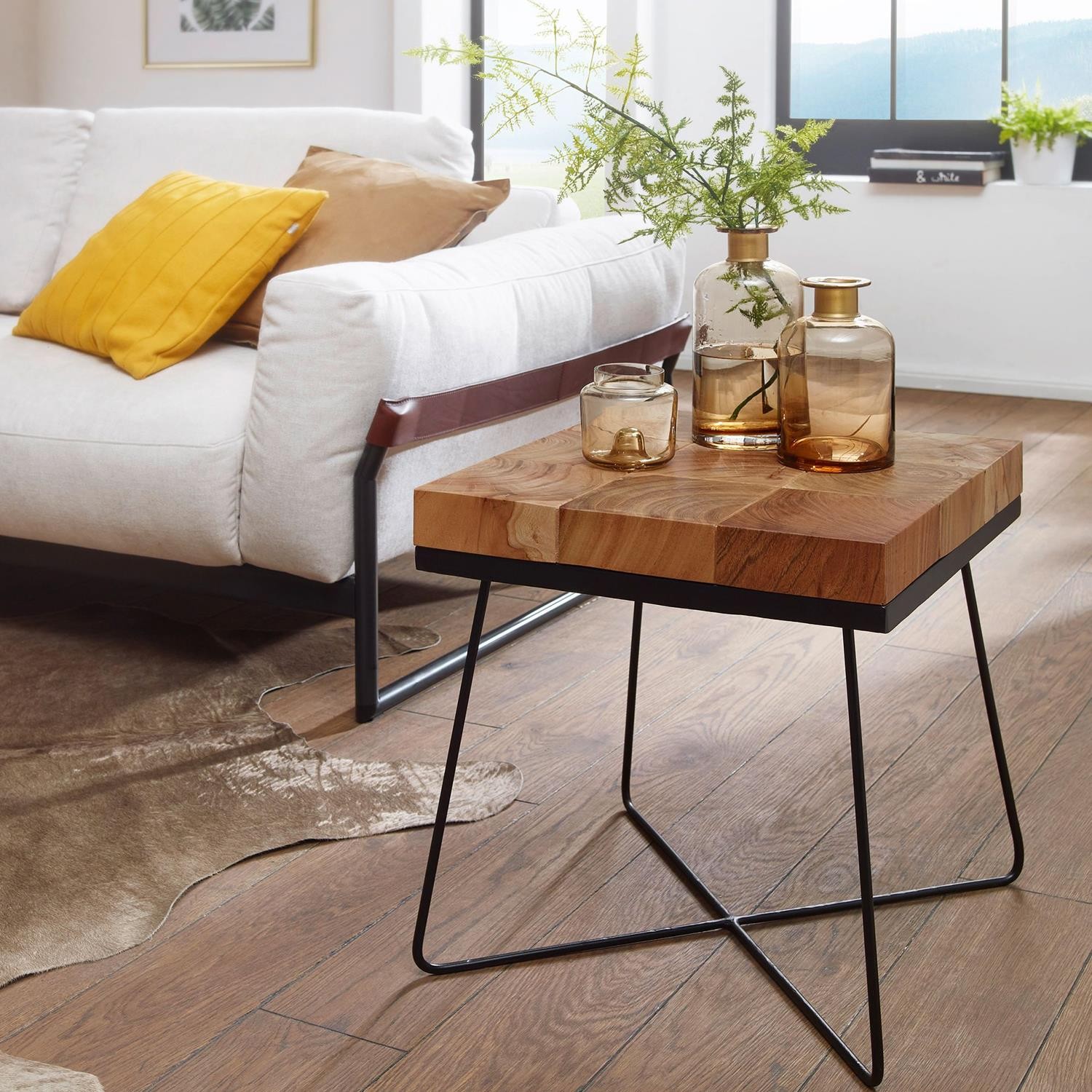 Mesa Auxiliar TUCANO, Exclusivo Diseño, Dimensiones 45x45cm, Fabricación Madera Maciza, Color Acacia