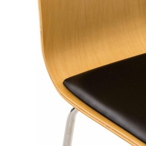 Silla de Confidente NEREIDA, asiento acolchado, en madera color negro
