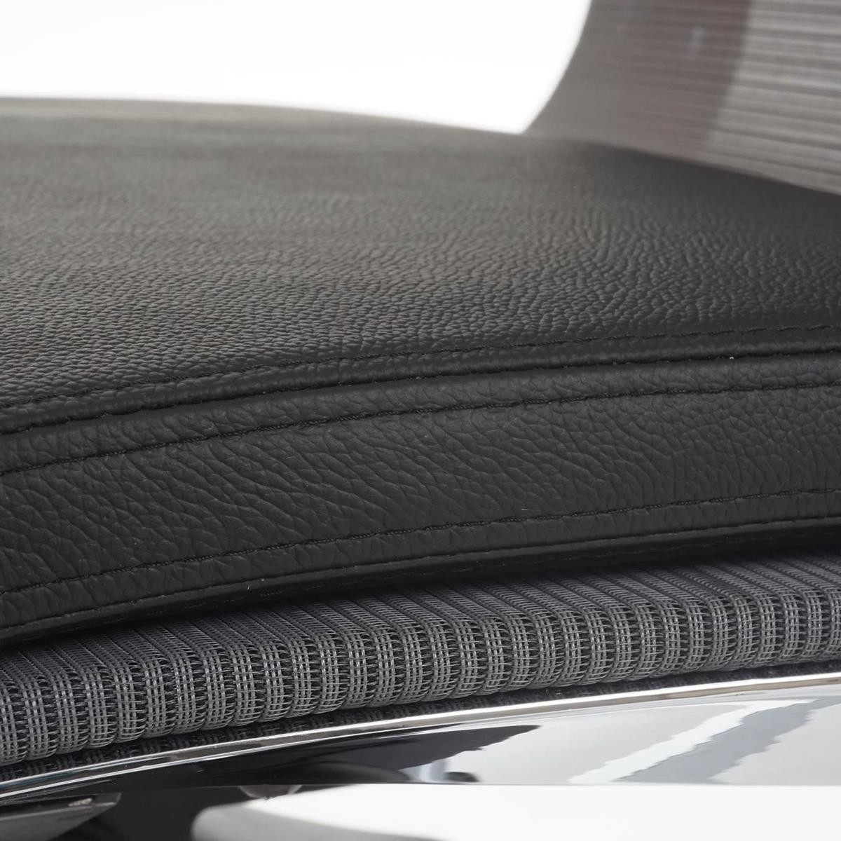 Silla Ergonómica BRITON, Brazos y Base Metálica, en Piel Natural y Malla Transpirable color Negro