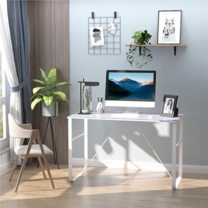 Mesa de oficina CHIMO, estructura metálica negra y superficie de cristal