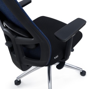 Silla de Oficina Ergonómica ASTRA, Uso Intensivo 8H, En Negro