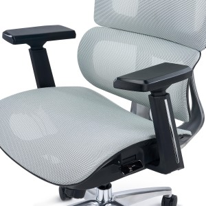 Silla Ergonómica TITAN, Ajustable, Piezas Aluminio, Negro
