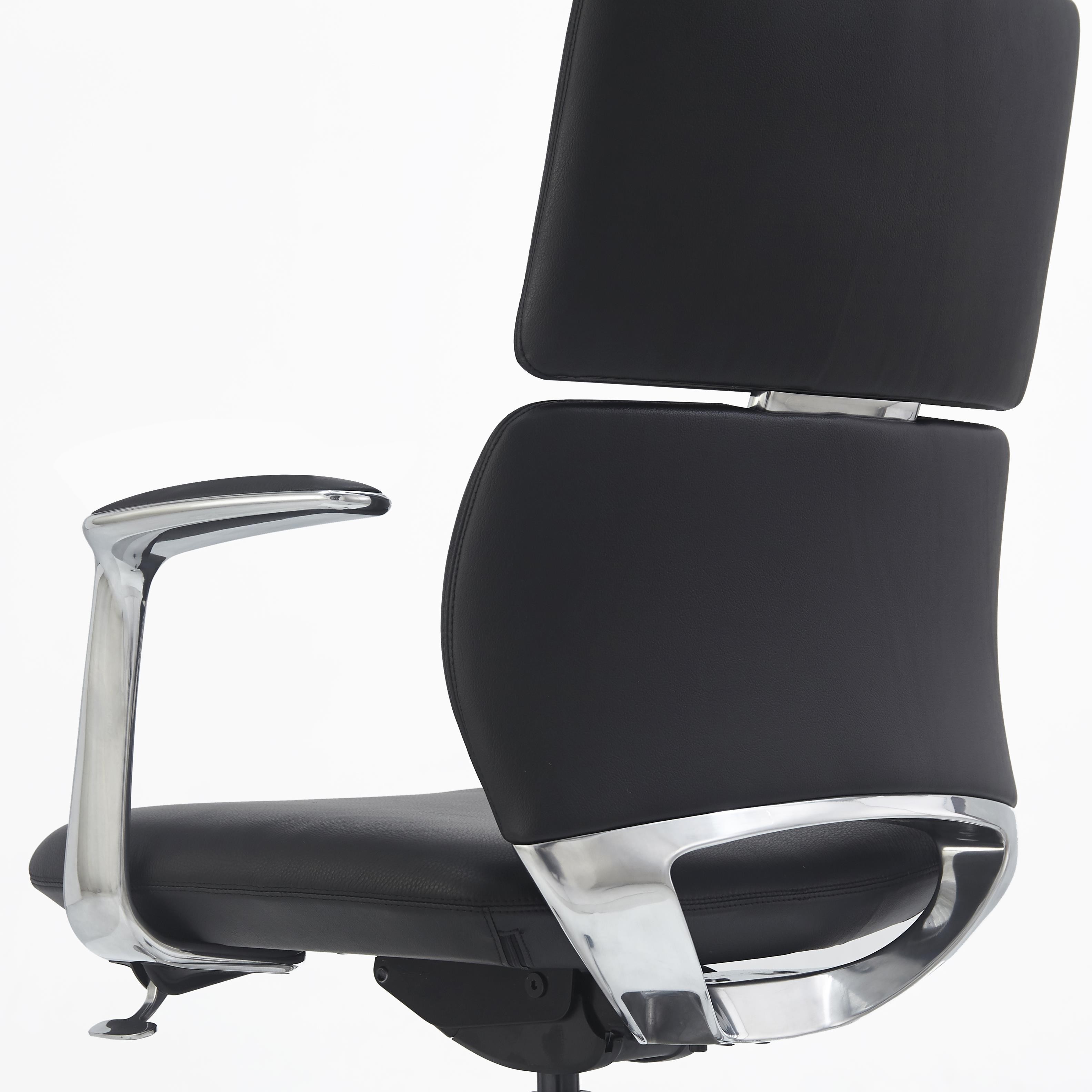 Silla de Oficina DOLMEN, Diseño Exclusivo, Base Metálica, en Piel Real color Negro