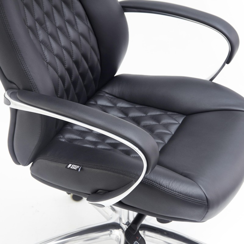 Sillón TINDAYA, diseño ergonómico homologado 8 horas y tapizado en piel natural color negro