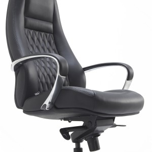 Sillón TINDAYA, diseño ergonómico homologado 8 horas y tapizado en piel natural color negro