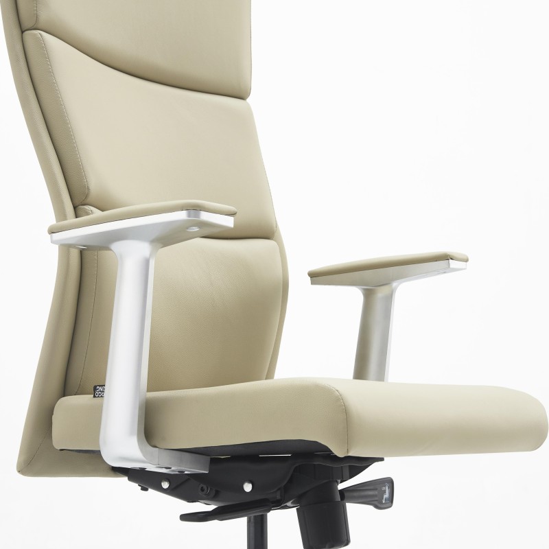 Sillón de oficina MONZA, exclusivo diseño innovador, en piel real color crema